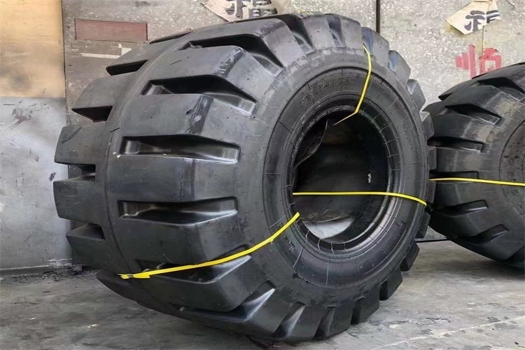 50裝載機輪胎升級版：臨工龍工實心輪胎，23.5-25半實心胎與17.5-25耐磨胎