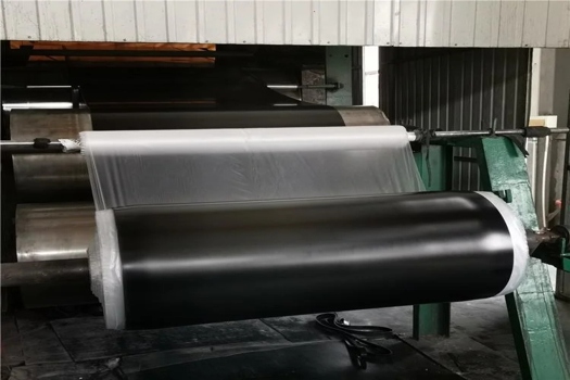 三元乙丙膠板橡膠墊，黑色耐老化，耐磨耐油工業專用