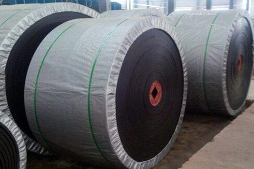 河北防滑輸送帶：大傾角擋邊，耐沖擊耐磨，定制化解決方案