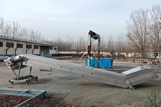 小型皮帶輸送機，物流裝車卸貨爬坡傳送帶