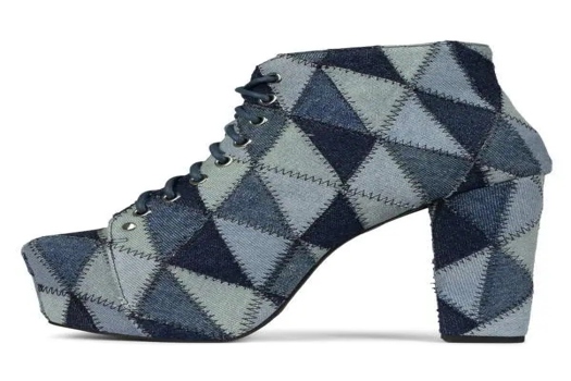 摩登牛仔拼接女鞋，厚底高跟設計，EVA鞋底與木地臺完美融合