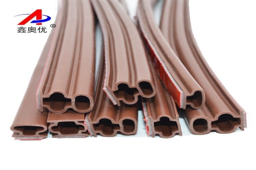 門縫門底密封專家，隔音防盜門窗守護(hù)者