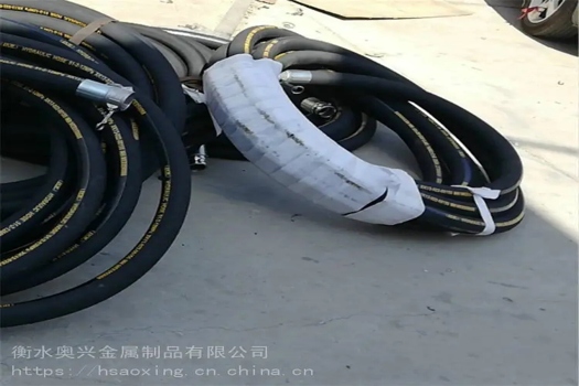 奧興水泥發(fā)泡機(jī)高壓輸送管，砂漿泵橡膠配件升級(jí)版